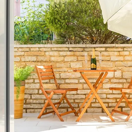 Tino With Free Parking Lejlighed